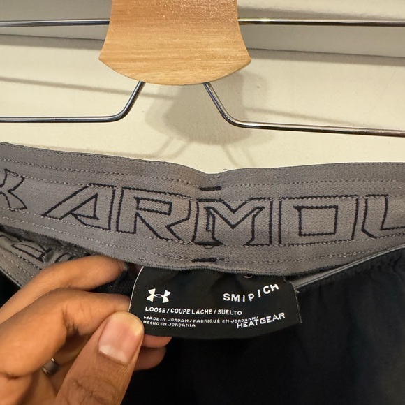 Under Armour Size S Workout shorts - Picture 2 of 5